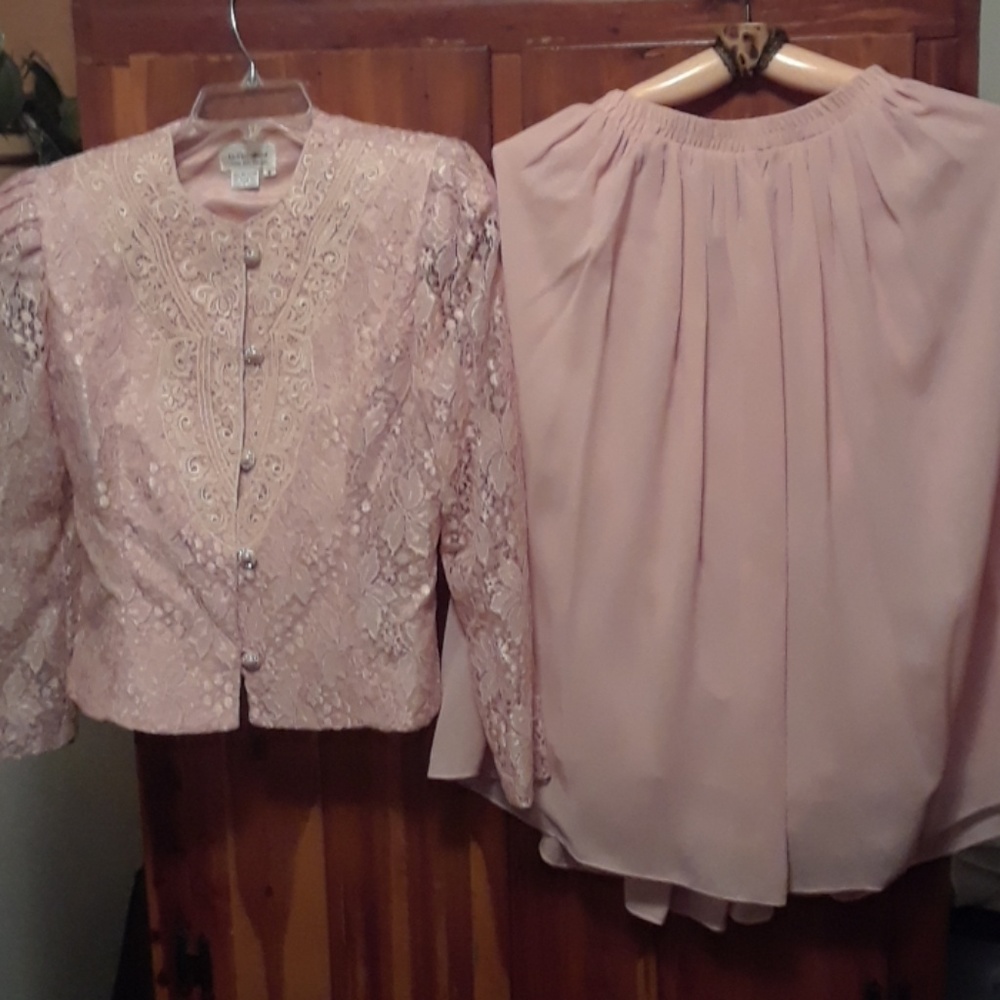 In The Mood 2 Piece Lace Jacket Suit